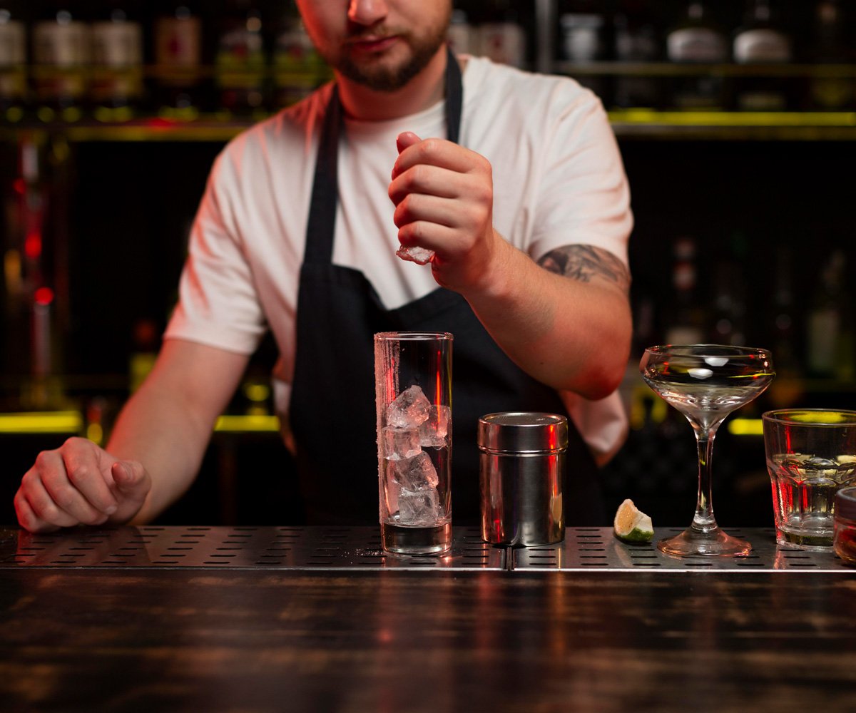 aboutus2-signaturebartenderschool