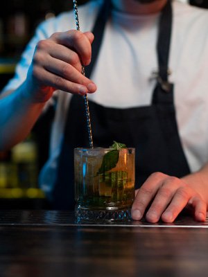 home3-signaturebartenderschool